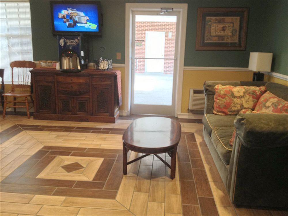 Winton Inn & Suites バーンウェル エクステリア 写真