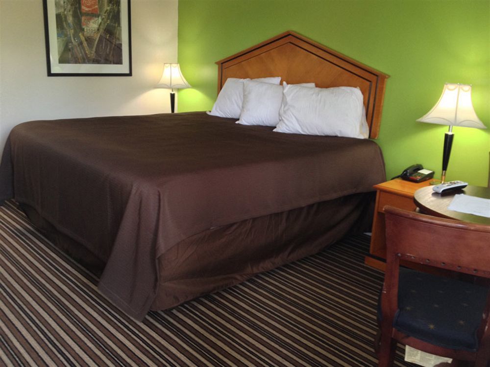 Winton Inn & Suites バーンウェル エクステリア 写真