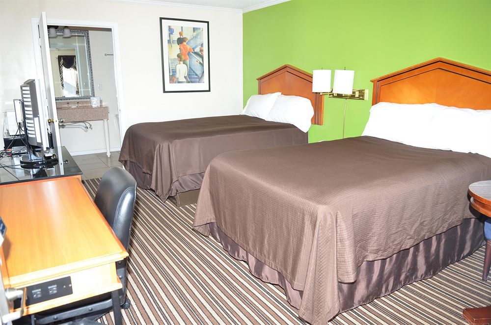 Winton Inn & Suites バーンウェル エクステリア 写真